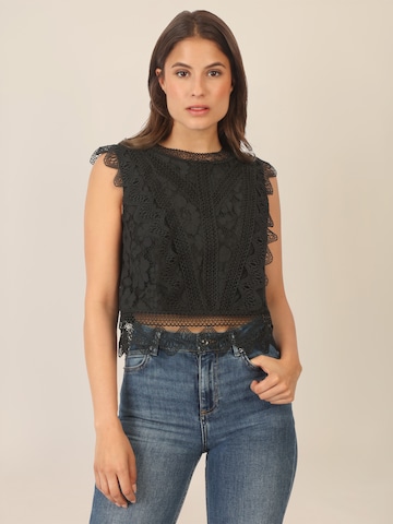 APART Top in Schwarz: Vorderseite