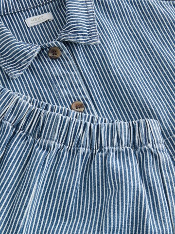 Next Set in Blue