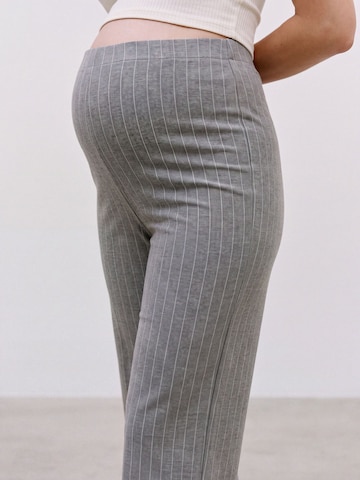 MAMALICIOUS Wide leg Trousers in Grey