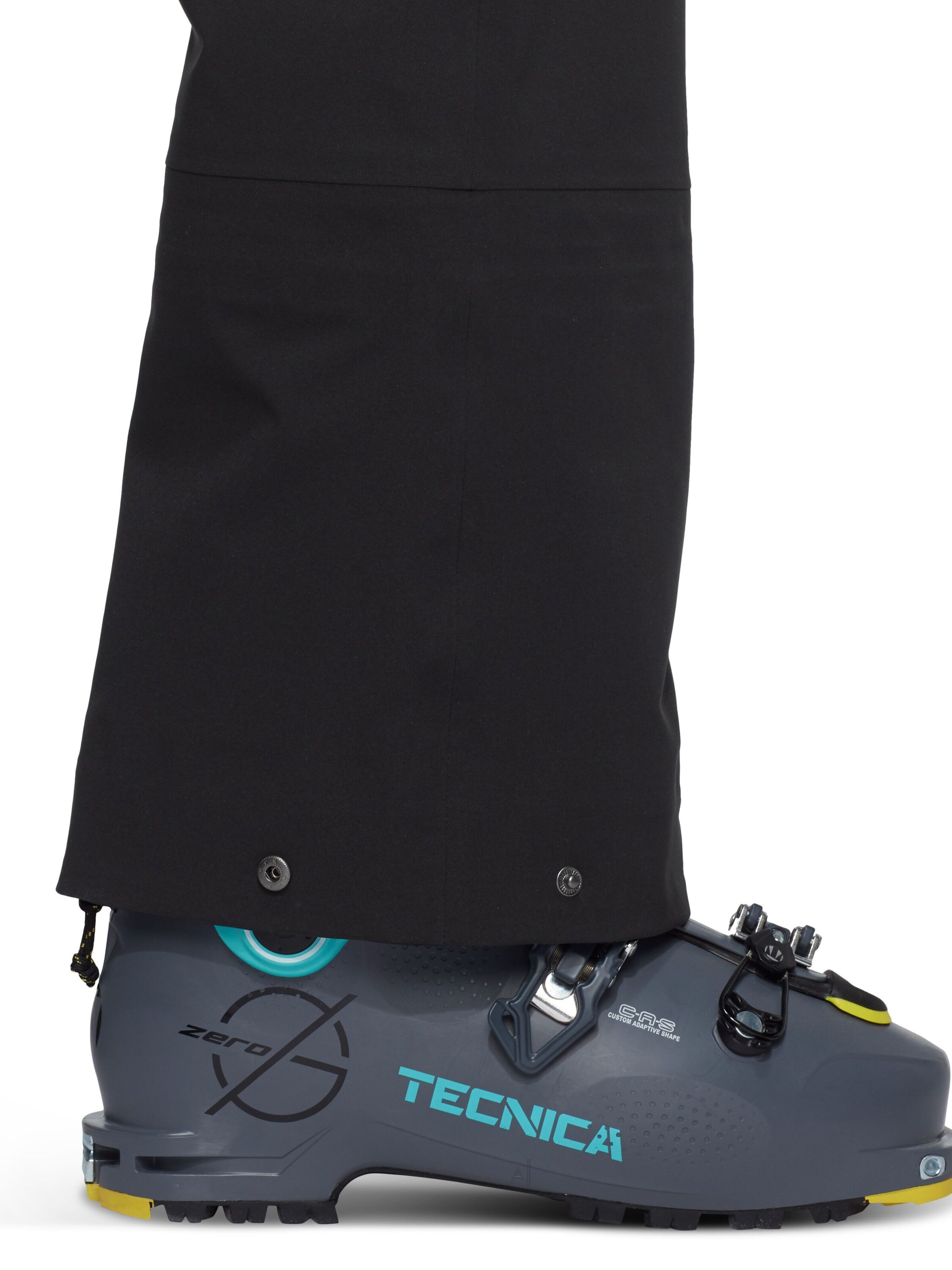 MAMMUT Regular Outdoor Pants in Black