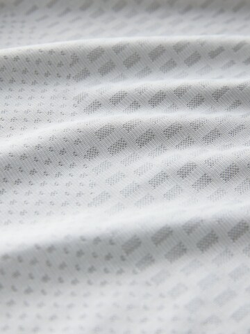 Tricou funcțional de la Next pe gri