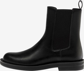 Pull&Bear Chelsea Boots in Black