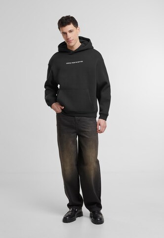 Miss Tee Sweatshirt 'Started From The Bottom EMB' in Schwarz