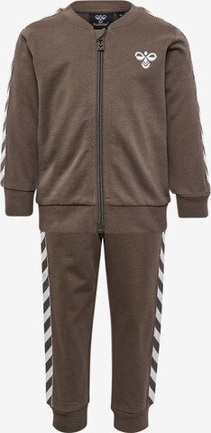 Hummel Trainingspak in Bruin: voorkant