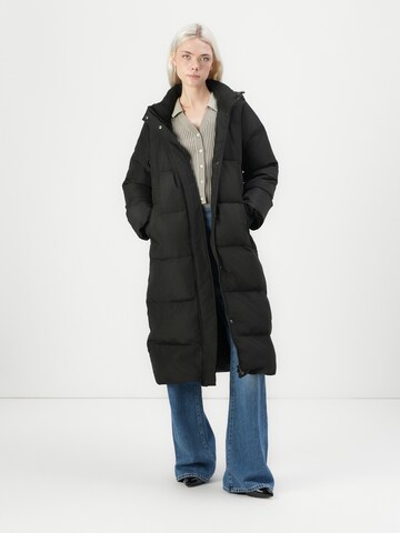 Cappotto invernale 'VISTARI' di VILA in nero