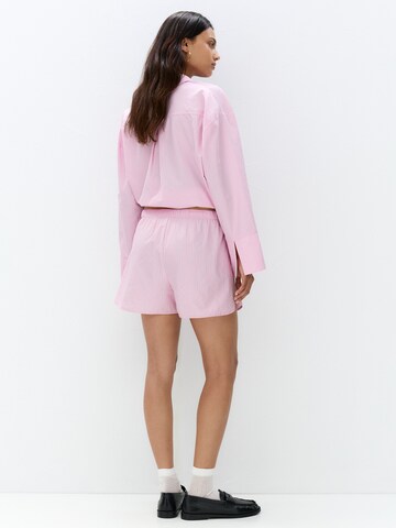 Regular Pantalon Pull&Bear en rose