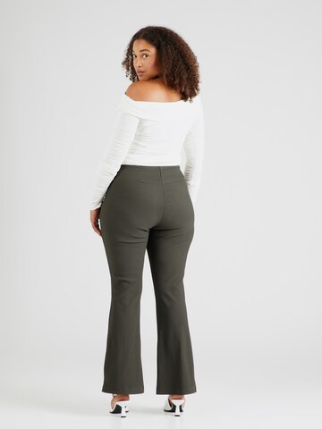 évasé Pantalon 'CARSALLY' ONLY Carmakoma en vert