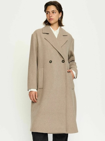 Soft Rebels Tussenmantel ' Wicki ' in Bruin: voorkant