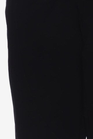 Calvin Klein Jeans Shorts in 34 in Black