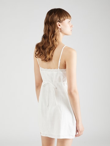 Cotton On Φόρεμα σε λευκό
