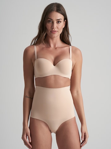 Bye Bra Shapingslip ' Waist Control High Waist Brief ' in Beige: voorkant