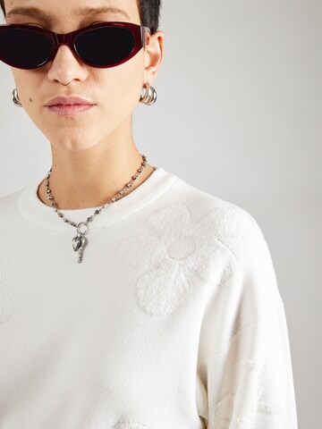 Hailys Pullover 'Fl44oret' i hvid