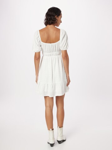 Robe 'Antonia' Gina Tricot en blanc