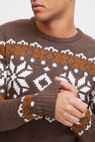 !Solid Sweater 'Norwig' in Brown