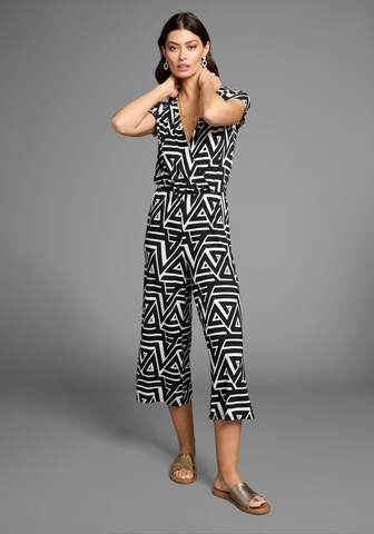 LAURA SCOTT Jumpsuit in Black: front