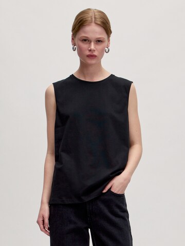 EDITED Shirt 'Hanami' in Black: front