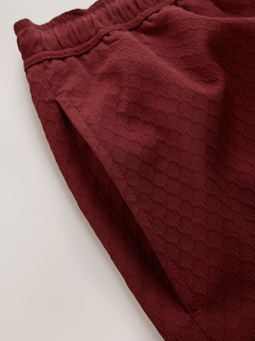 Next - Bermudas en rojo