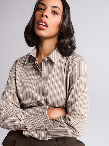 Next Bluse 'Essential' in Braun