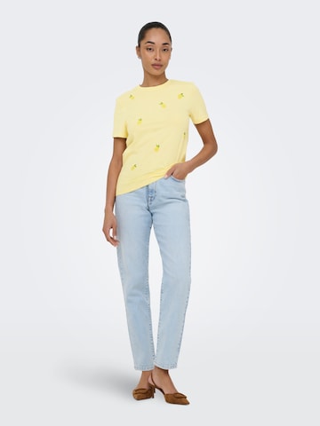 T-shirt 'ONLKITA' ONLY en jaune