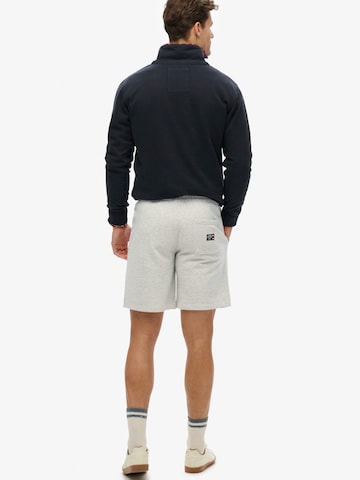 Superdry Regular Broek 'Essential' in Grijs