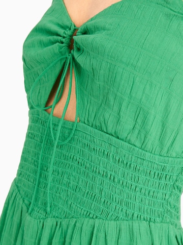 Robe Bershka en vert