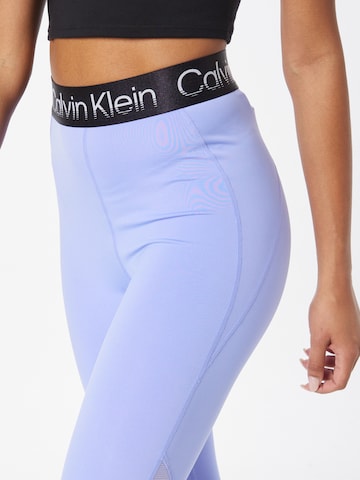 Skinny Pantaloni sportivi di Calvin Klein Sport in lilla