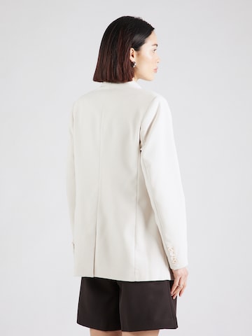 Peppercorn Blazer 'Ginette' in White