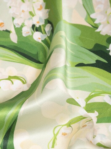 MayTree Scarf 'Seidentuch Maiglöckchen  grün weiß' in Green