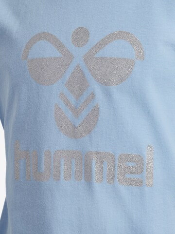 Robe 'FLOWY' Hummel en bleu