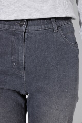Ulla Popken Regular Jeans in Grey