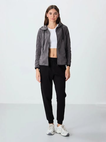 Veste en polaire Tommy Life en gris