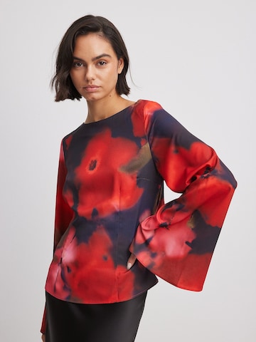 NA-KD Blouse in Rood: voorkant