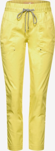 STREET ONE - regular Pantalón en amarillo: frente