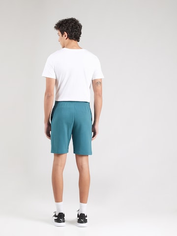 Regular Pantalon 'ESS ELEVATED' PUMA en vert