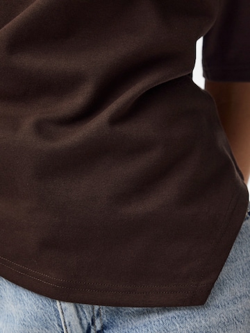 T-shirt 'PCVICTORIA' PIECES en marron