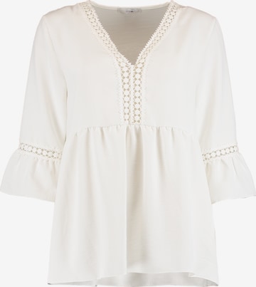 Hailys Blouse 'Pa44oli' in White: front