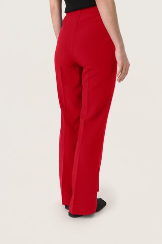 évasé Pantalon à plis SOAKED IN LUXURY en rouge