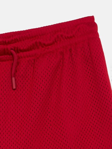 Jordan Regular Byxa i röd