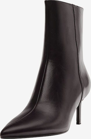 Pull&BearČizmice - smeđa boja: prednji dio