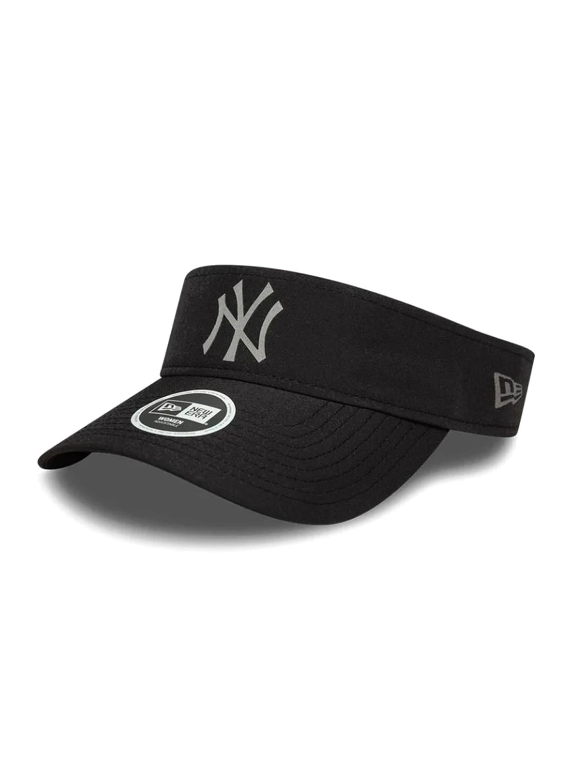 NEW ERA Hat in Black: front