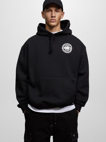 Pull&Bear Sweatshirt in Zwart: voorkant