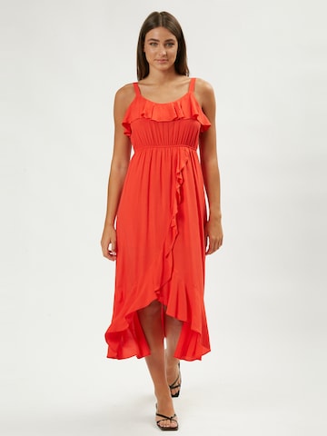 Influencer Letní šaty 'Flounced Cami' – červená: přední strana