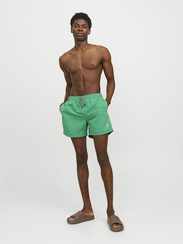 Shorts de bain 'Fiji' JACK & JONES en vert