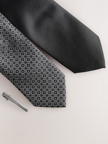 Next - Corbata en negro