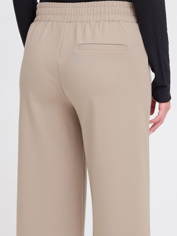 Wide leg Pantaloni con pieghe 'Kate' di ICHI in beige