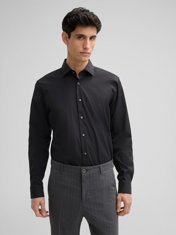 Coupe slim Chemise business ' Santos ' STRELLSON en noir : devant