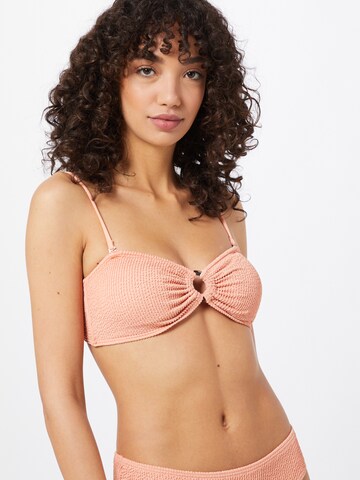 Bandeau Sutien costum de baie de la OBJECT pe roz: față