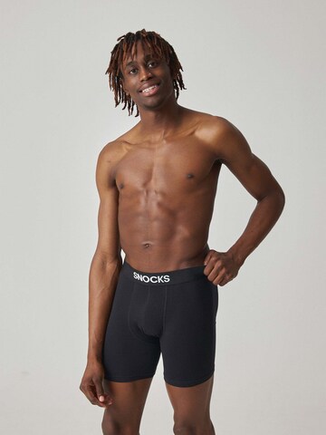 SNOCKS Boxershorts in Zwart: voorkant