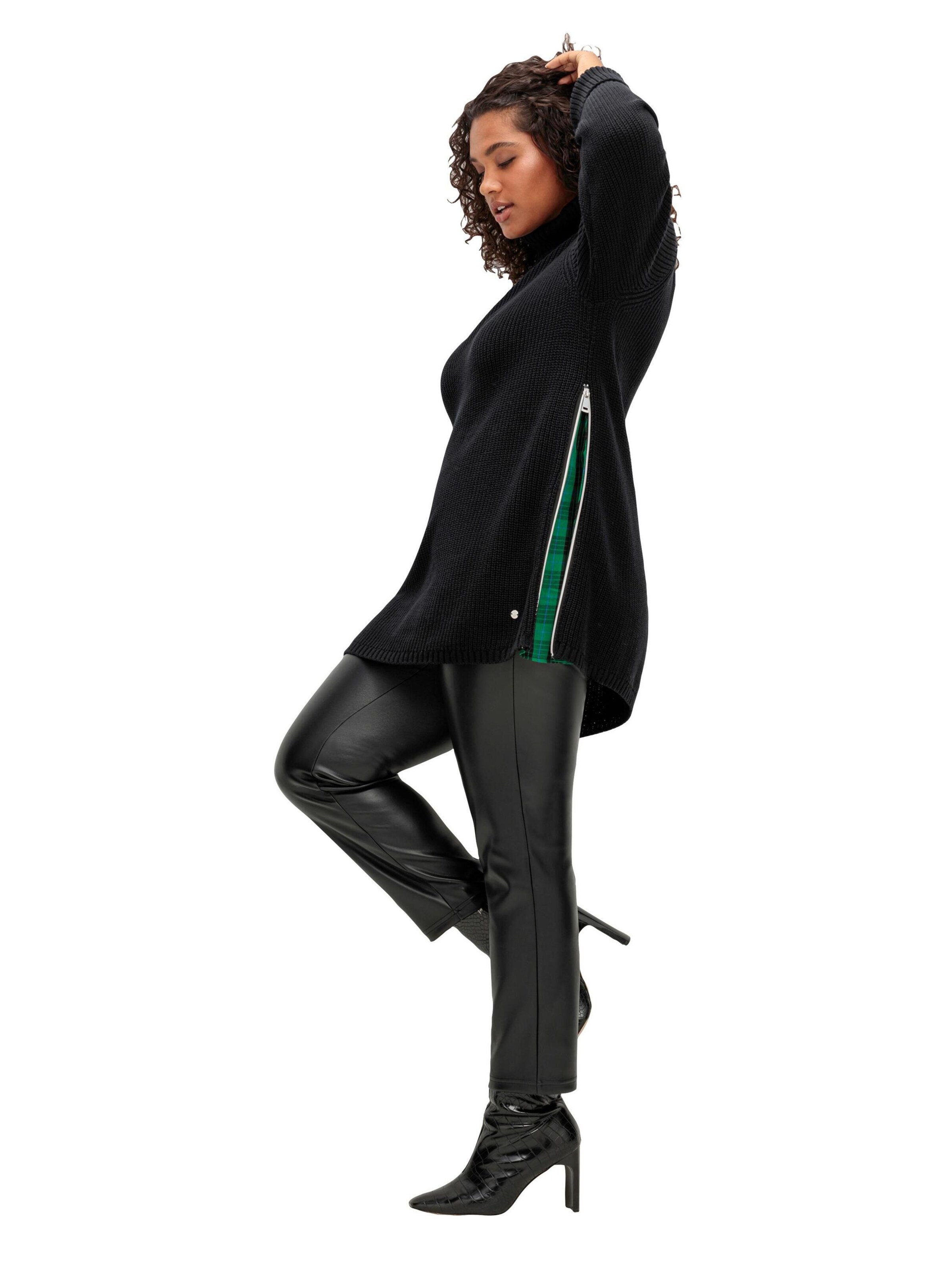 Slimfit Leggings de la SHEEGO pe negru