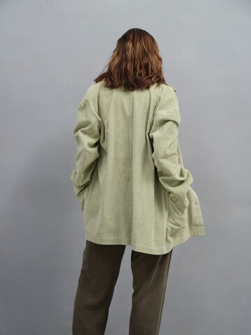 A LOT LESS Between-Season Jacket 'Cara' in Green